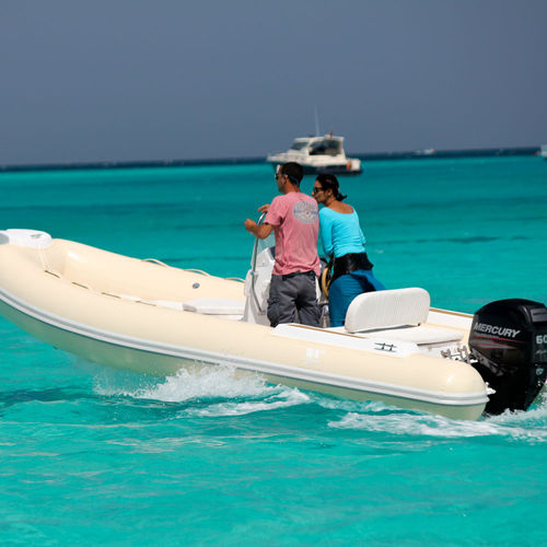 Barco inflável com motor de popa - SL520 - Tiger Marine - semirrígido / open / com console lateral