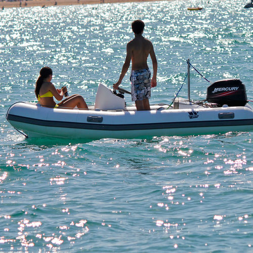 Barco inflável com motor de popa - PT370 - Tiger Marine - semirrígido / open / com console lateral