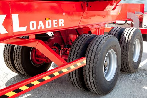 Carreta para movimentação de cargas pesadas - FHD - Boxloader - porta-contêineres / para terminal portuário / de carregamento lateral
