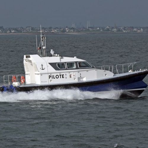 Barco profissional barco para transporte de pilotos - ORC 150 - Bernard Shipyard - com motor de centro / em PRFV