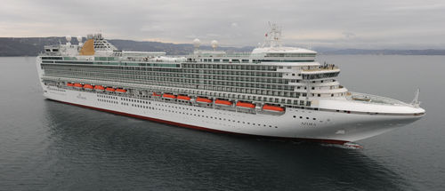 Navio de cruzeiro - AZURA - Fincantieri - Cantieri Navali Italiani