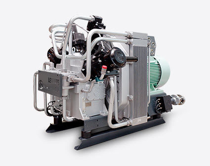 Compressor para navio - Levante - Sauer Compressors - de três estágios / estacionário