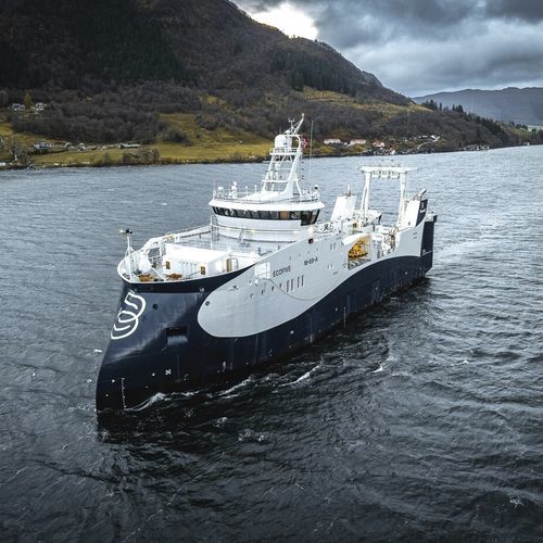 Navio especial de arrasto - ECOFIVE - ULSTEIN