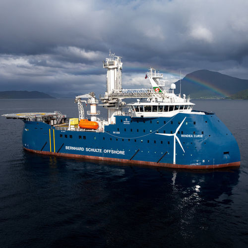 Navio de apoio offshore para parque eólico - WINDEA Curie - ULSTEIN