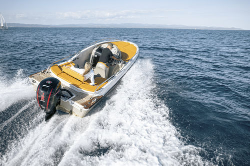 Lancha walkaround com motor de popa - Libra 650 - CLEAR - bimotor / open / com console dupla