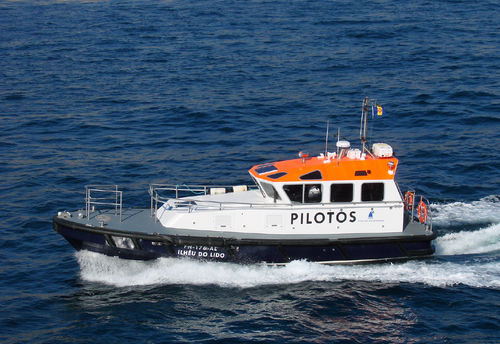 Barco profissional barco para transporte de pilotos - 12.5 - Estaleiros Navais de Peniche - com motor de centro / em PRFV