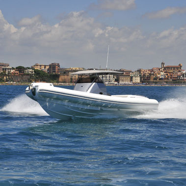 Barco inflável com motor de centro - 42 OPEN - Heaven Gommoni - bimotor / semirrígido / com console central
