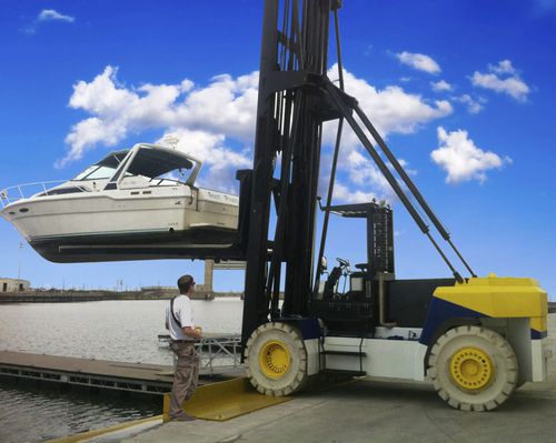 Empilhadeira para porto - Italia Marine
