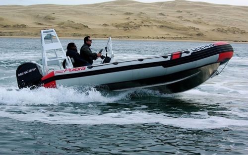 Barco inflável com motor de popa - CONTENDER  - Polaris boat - semirrígido / open / com console central