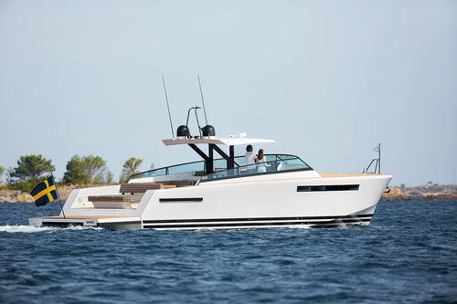 Iate a motor de cruzeiro - 60  - Delta POwerboats - open / IPS POD / 3 cabines