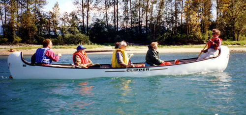 Canoa multiusos - Mariner - Clipper Canoes - de 8 lugares / de fibra de vidro / em kevlar®