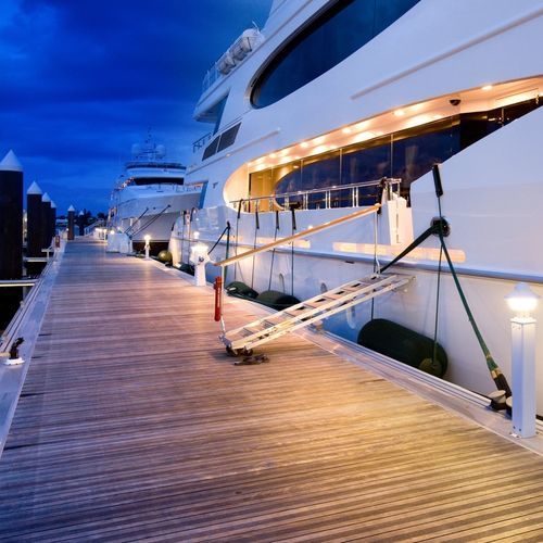 Píer flutuante - Lakeshore - MAADI Group Inc. - de atracação / para marina / para barco