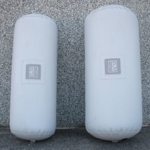 Defensa para barco - Vira Soluzioni - cilíndrica / inflável