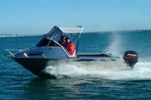 Lancha Day Cruiser com motor de popa - 520 ANGLER  - Marco Boats - de pesca esportiva