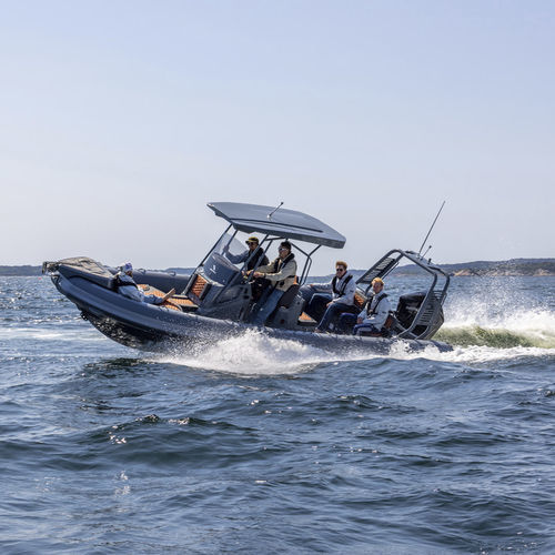 Barco inflável com motor de popa - SP 760 - HIGHFIELD BOATS - semirrígido / open / com console central