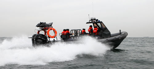 Barco profissional barco-patrulha - Hyundai Lifeboats Co., Ltd.  - barco salva-vidas / com motor de popa / de casco rígido (RIB)