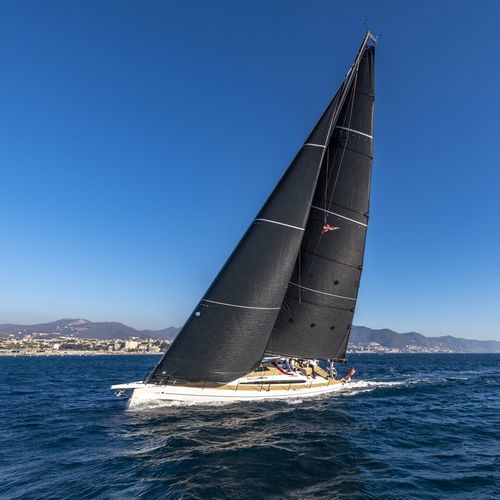 Veleiro de cruzeiro e regata - 14.98 - Italia Yachts - 3 cabines / com gurupés / com duas rodas de leme