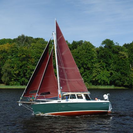 Veleiro de cruzeiro - 660 - HABER YACHTS Sp. z o.o.  - pernoite para 4 pessoas / com cockpit fechado / com gurupés