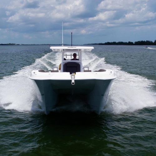 Lancha Express Cruiser catamarã - 340 GFX - Twin Vee Catamarans, Inc. - com motor de popa / bimotor / open