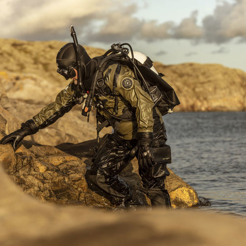 Roupa seca de mergulho - D3 - Waterproof Diving GmbH  - com capuz / em peça única / de mangas longas