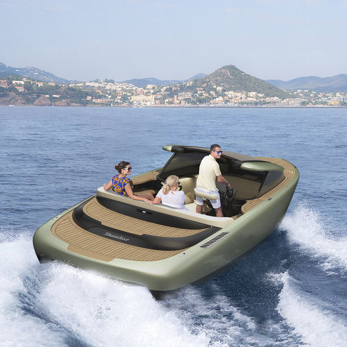 Barco de apoio para iate com motor de centro - KENSHO - Steeler Yachts - monomotor / open / com console dupla