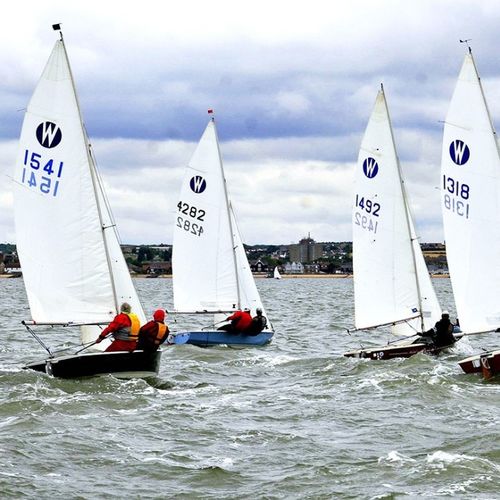 Barco de vela ligeira para dois tripulantes - Wanderer  - Hartley Boats - de regata