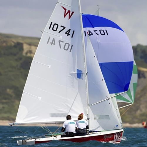 Barco de vela ligeira para dois tripulantes - Wayfarer  - Hartley Boats - de regata