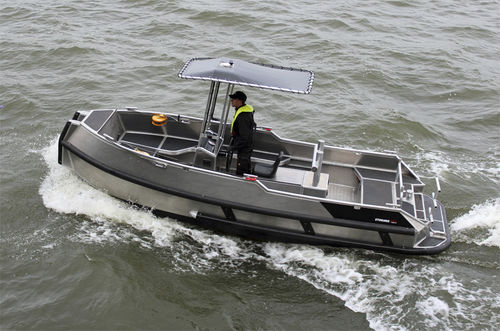Barco profissional rebocador - 60 - STORMER MARINE - com motor de centro / a diesel / em alumínio