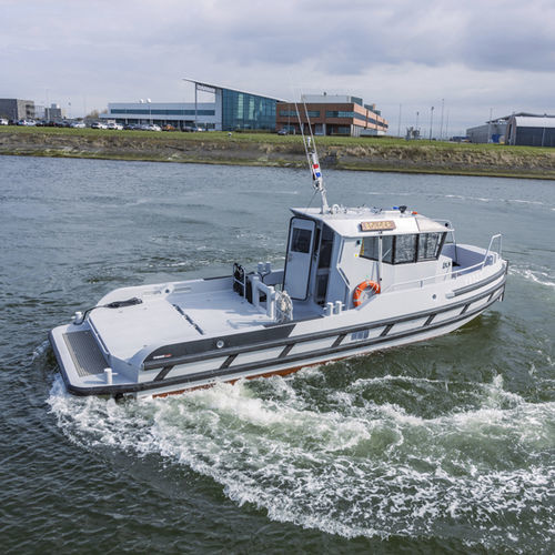 Barco profissional barco de apoio portuário - HARBOUR 110 - STORMER MARINE - com motor de centro / a diesel / em alumínio