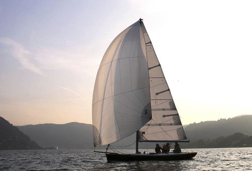 Veleiro Day Sailer - DAFNE 24' - B.C.A. Demco Kit - pernoite para 2 pessoas