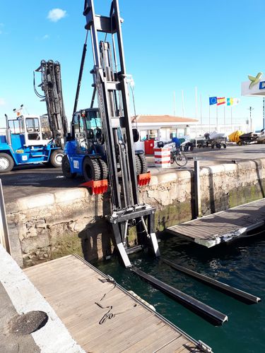 Empilhadeira para porto - CN SERIES - YPMarinas