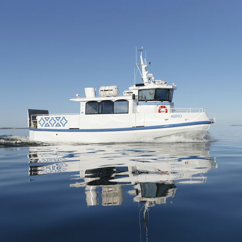 Barco profissional barco de passageiros - ABRO - Baltic Workboats AS - com motor de centro / em alumínio