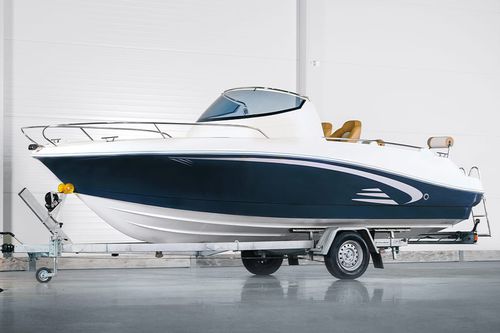 Lancha de console central com motor de popa - QX615 - Marine Times Newspaper - máx. 8 pessoas / com cabine / com solário