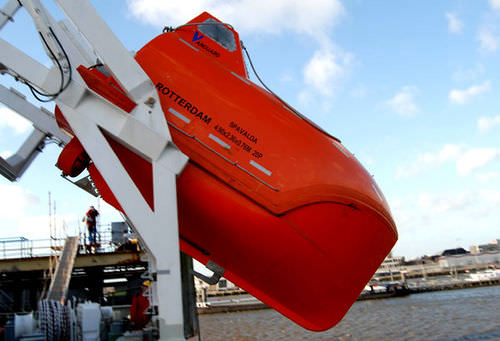 Bote salva-vidas de queda livre - Vanguard Composite Engineering PTE LTD. - para navio