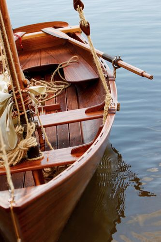 Veleiro clássico - NeoBoat - Daysailer / em madeira