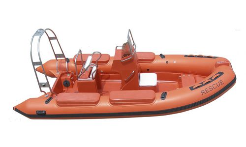 Barco profissional barco salva-vidas - Piranha P550 Club - Piranha Ribs Ltd - com motor de popa / barco inflável semirrígido