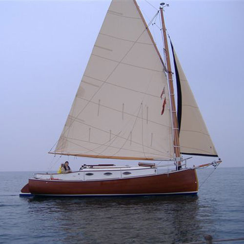 Veleiro de cruzeiro - 8.10 - Colombo Leopoldo - pernoite para 4 pessoas / com gurupés / catboat