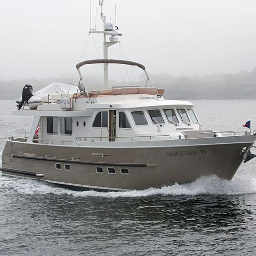 Trawler com motor de centro - 1650-1700 AD - De Alm  - com flybridge / em aço