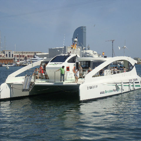 Barco profissional barco de passeio - ECO SLIM  - Drassanes Dalmau, S.A - catamarã / com motor de centro / elétrico a energia solar