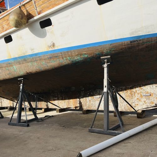 Berço de apoio para barco a motor - CIF Ton.20 o Ton. 30 o Ton. 50 h. 8/12 - Naval Tecno Sud - para veleiro / com inclinação fixa
