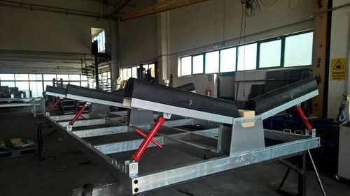 Berço de apoio para barco a motor - SET EXPO Ton.5 o Ton.10 o Ton.15 - Naval Tecno Sud - ajustável / para transporte de cargas pesadas / para quilha