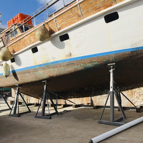 Berço de apoio para barco a motor - CIF Ton.20 o Ton.30 o Ton.50 h 10/15 - Naval Tecno Sud - para veleiro / com inclinação fixa