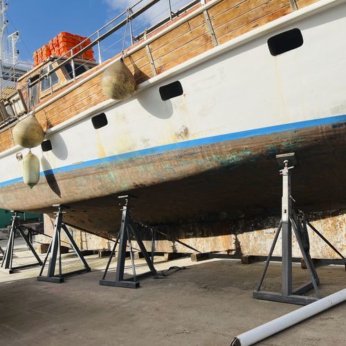 Berço de apoio para barco a motor - CIF Ton.20 o Ton.30 o Ton.50 h 14/22 - Naval Tecno Sud - para veleiro / com inclinação fixa