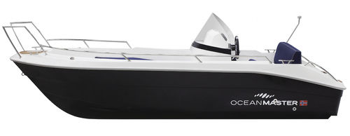 Lancha de console central com motor de centro - 470 Sport - Admiral Boats S.A. - com console lateral / máx. 4 pessoas / com solário