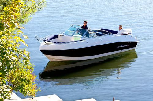 Lancha de proa aberta com motor de centro - 660 - Admiral Boats S.A. - bowrider / máx. 8 pessoas / com solário