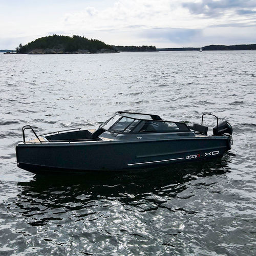 Lancha de proa aberta com motor de popa - DSCVR 9 - XO Boats - com console dupla / bowrider / open