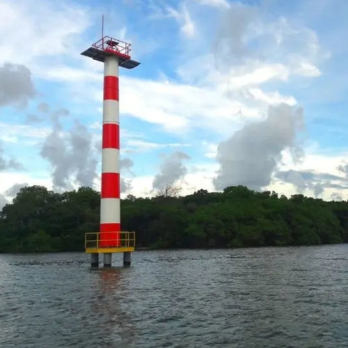 Poste de balizamento portuário de sinalização - ALT 7 - Lindley Marinas