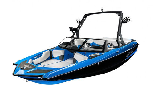 Deck-boat com motor de centro - A20 - Axis Wake Research - de wakeboard / de wakesurf
