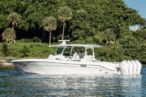 Lancha Express Cruiser com motor de popa - LUJO - HydraSports Custom Boats - quadrimotora / com hard-top / open