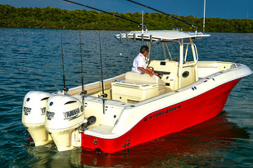 Lancha de console central com motor de popa - 3000 CC - HydraSports Custom Boats - bimotor / de pesca esportiva / com T-Top